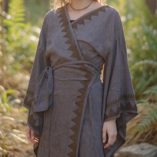 wickel-kleid-stammes-look-blau