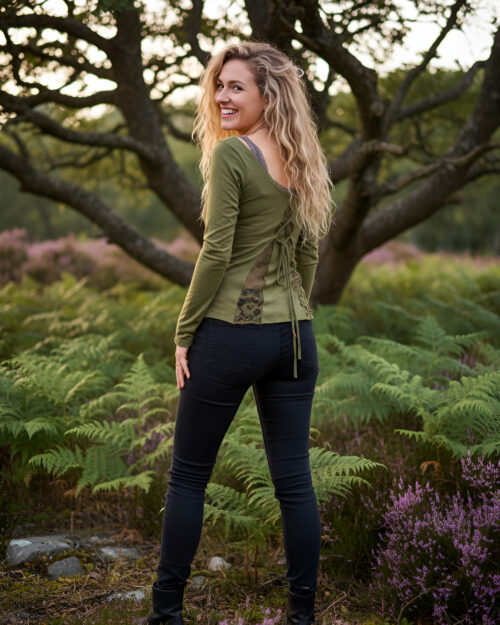 fairy-longsleeve-mit-spitze-gruen