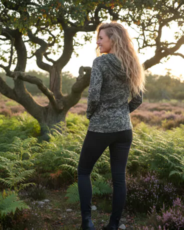 goa-kleidung-oberteil-mit-kapuze