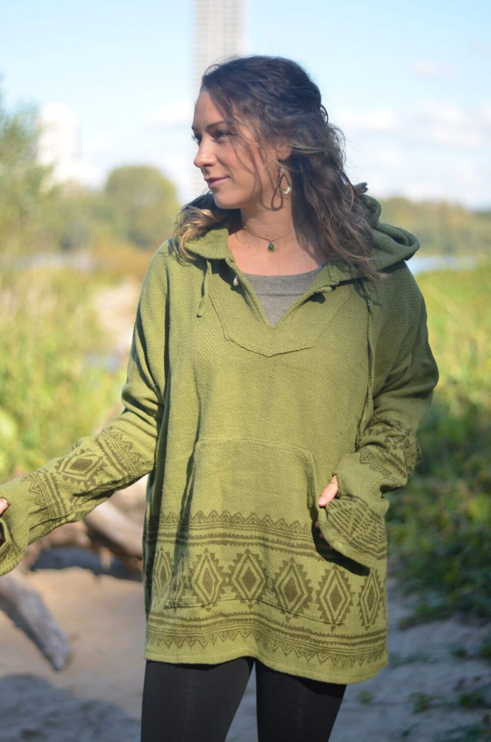 hippie-mode-winter-poncho-gruen