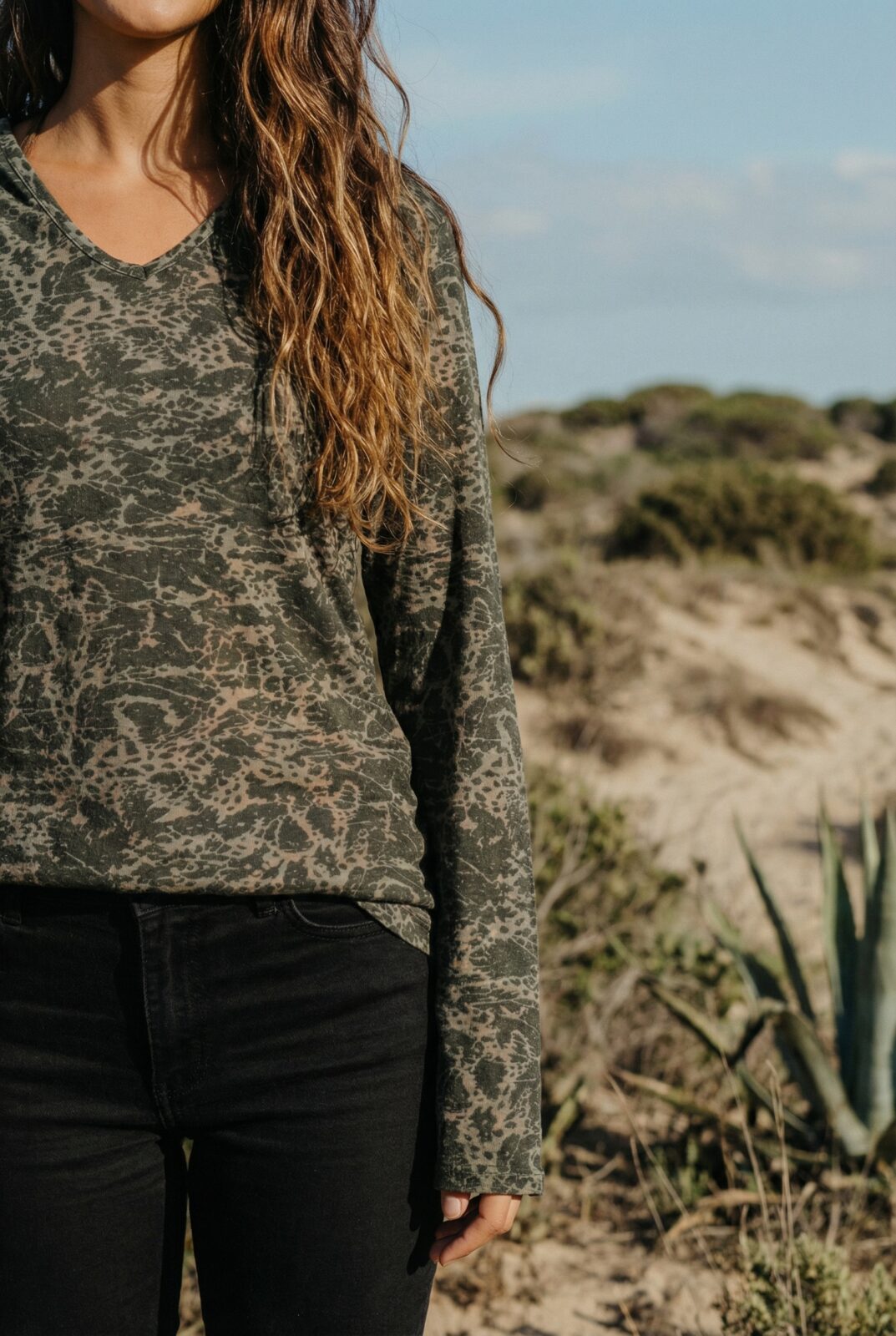 longsleeve-grunge-look-grau