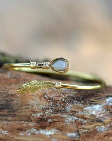 messing-armreif-mondstein-boho-schmuck