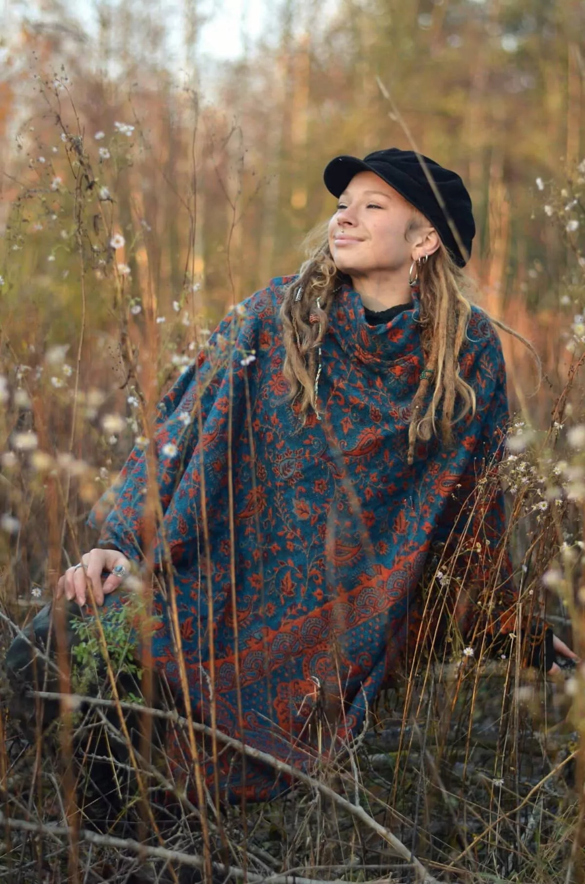 poncho-pulli-paisley-blumen-hippie