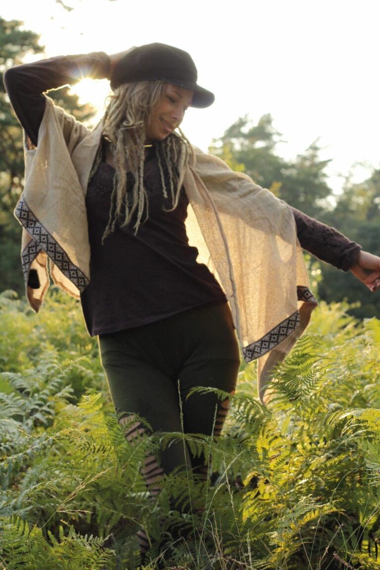 poncho-überwurf-schal-natural-hippie-boho-bohemian-stil