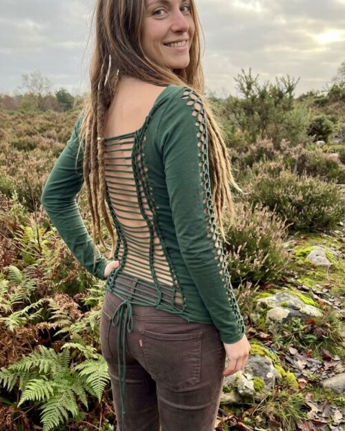 longsleeve-cut-out-hippiemode-gruen