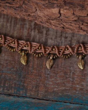 makrame-fusskette-natur-symbole-beige