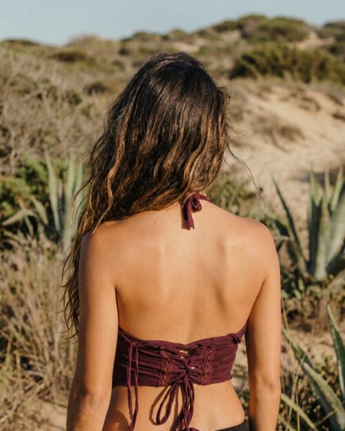 rueckenfreies-top-hippie-look